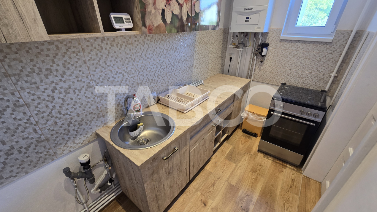 Apartament cu 3 camere la casa de inchiriat Trei Stejari