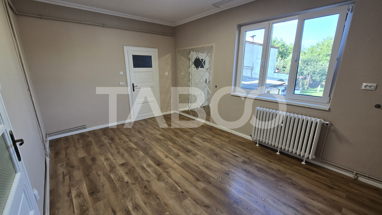 Apartament cu 3 camere la casa de inchiriat Trei Stejari