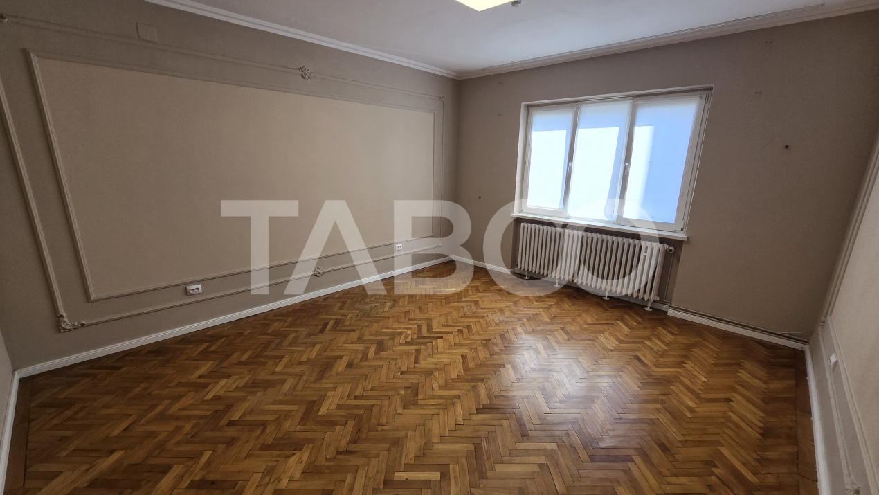 Apartament cu 3 camere la casa de inchiriat Trei Stejari