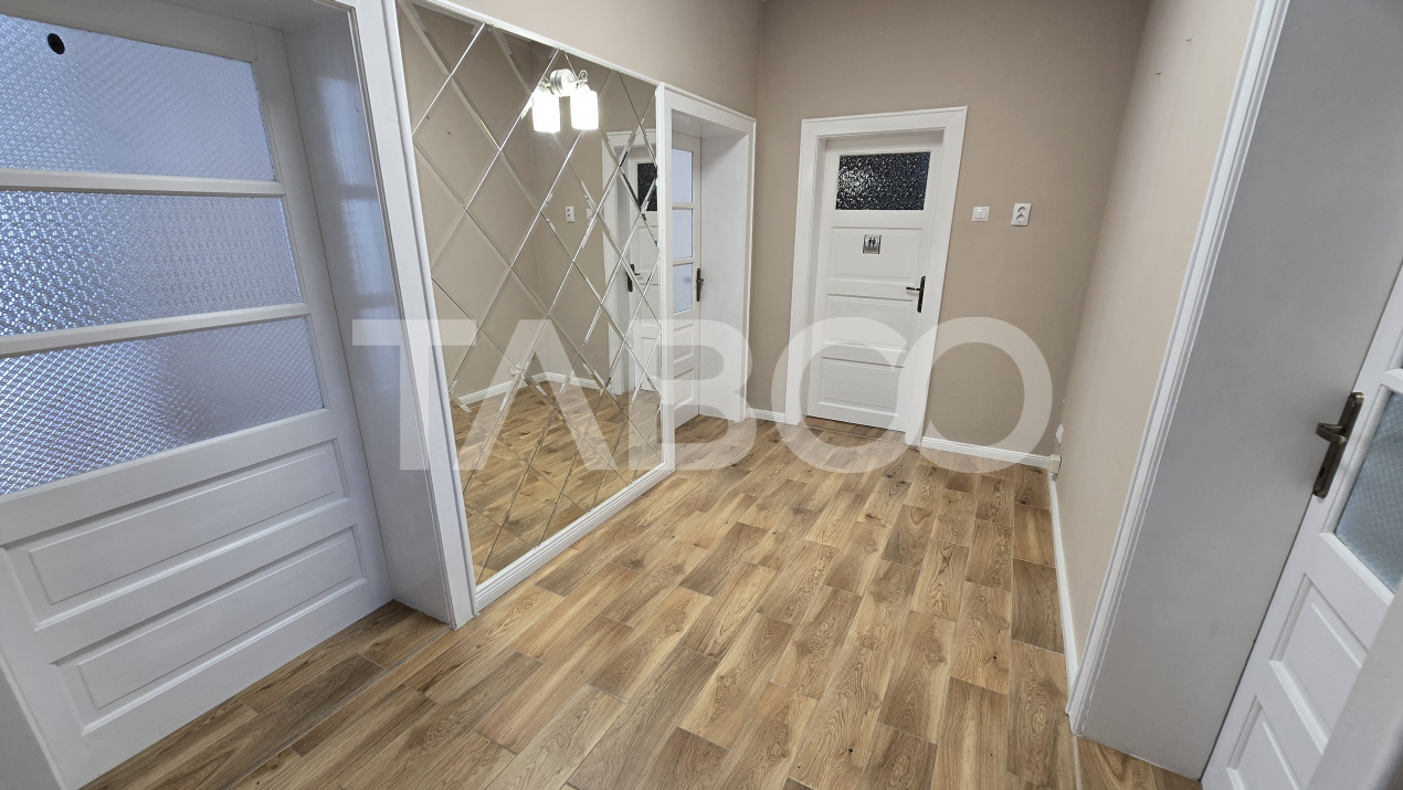 Apartament cu 3 camere la casa de inchiriat Trei Stejari