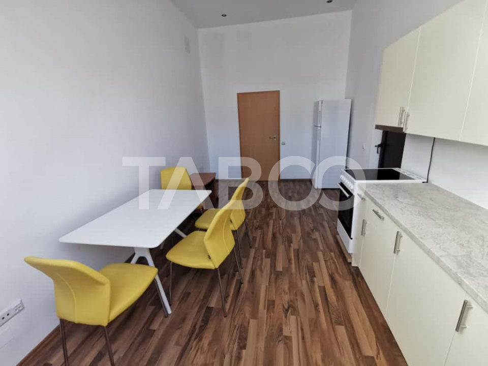 Apartament cu 3 camere langa facultatea de Stiinte de inchiriat