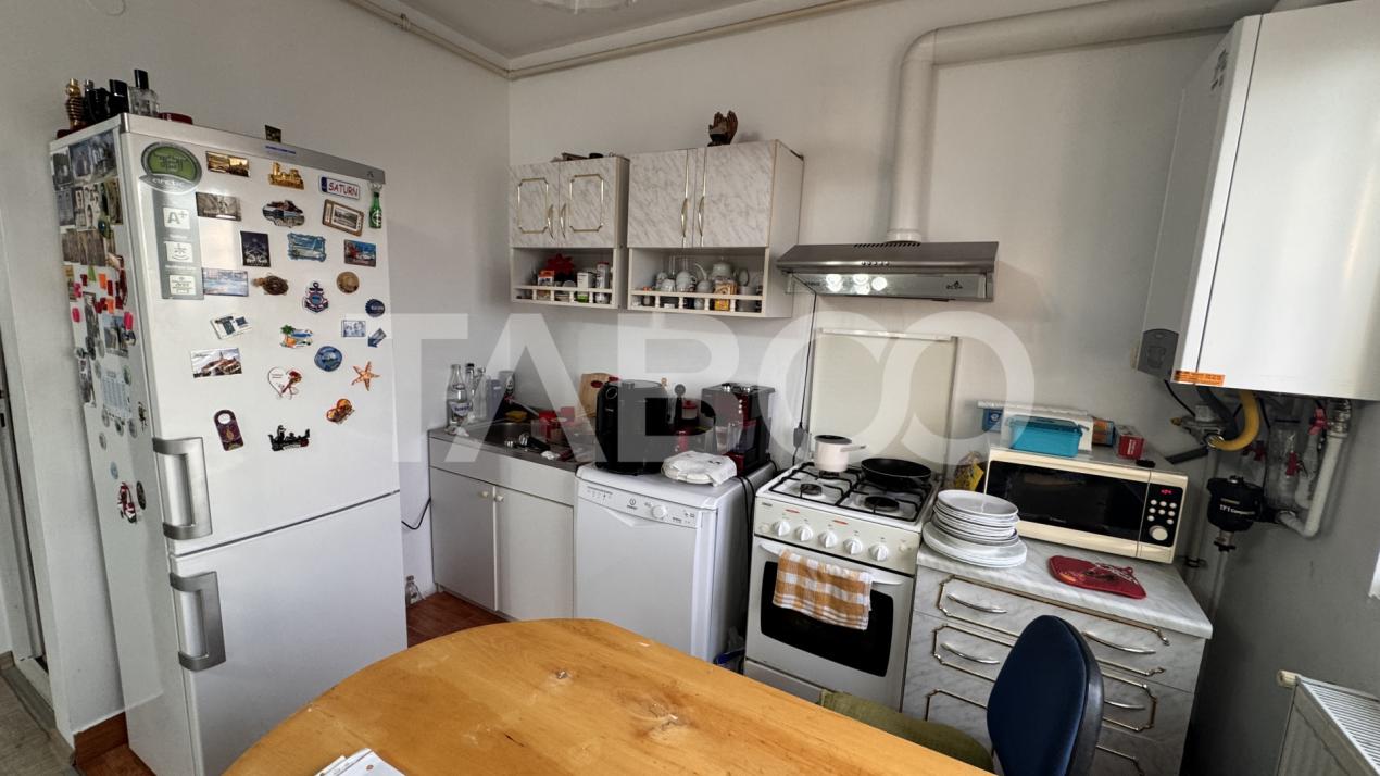 Apartament cu 3 camere mobilat utilat 65mpu balcon Valea Aurie Sibiu