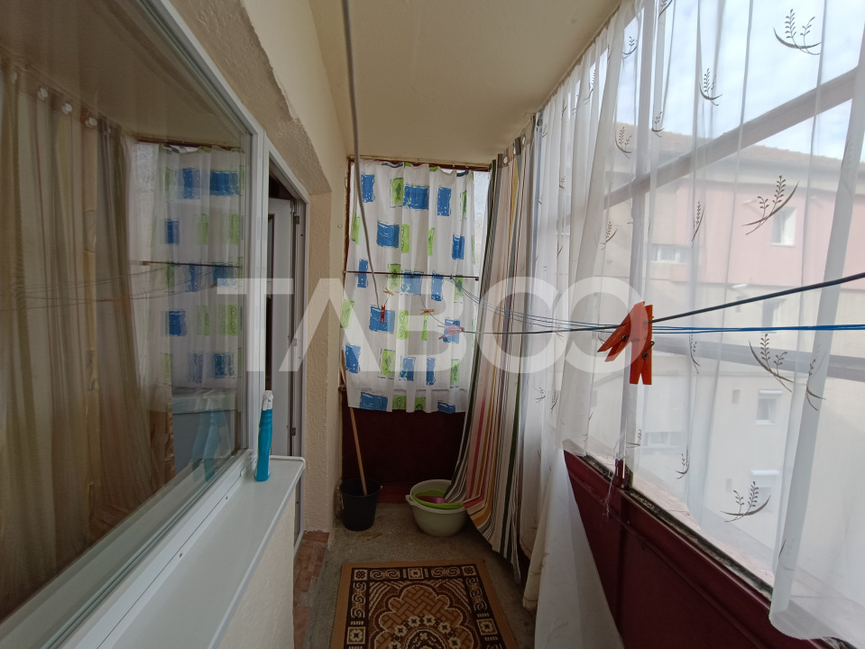 Apartament cu 3 camere mobilat utilat de inchiriat  92mpu Sibiu Strand