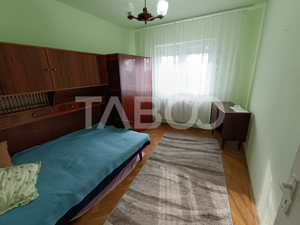 Apartament cu 3 camere mobilat utilat de inchiriat  92mpu Sibiu Strand