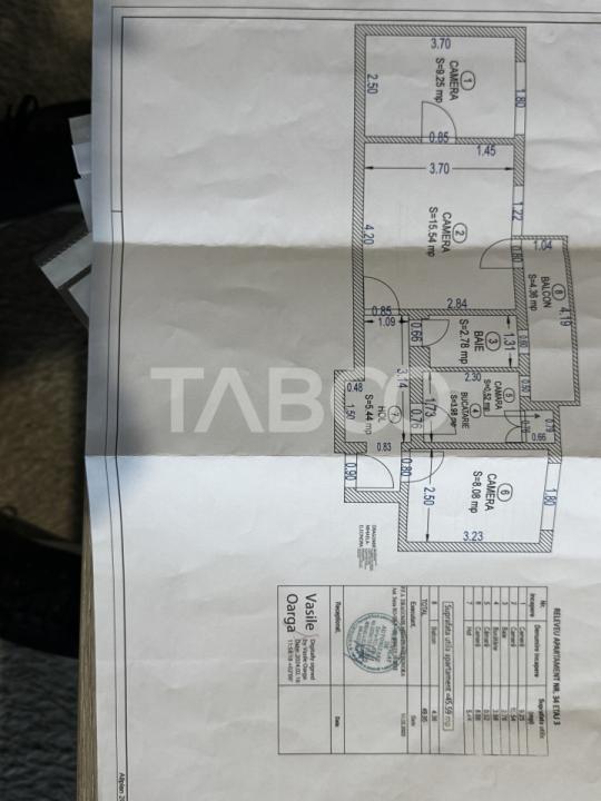 Apartament cu 3 camere si balcon etaj 3 Mihai Viteazu Sibiu