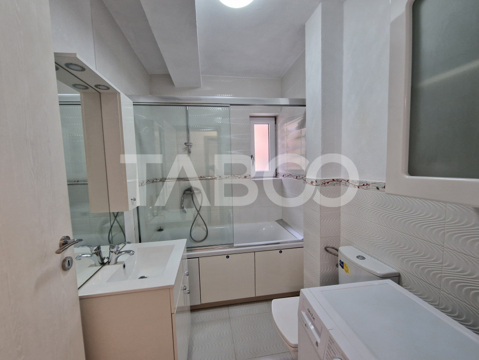 Apartament cu 3 camere si loc de parcare etaj 1 Calea Surii Mici