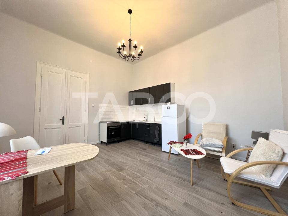 Apartament cu 3 camere si terasa de 14 mp de vanzare in zona Centrala