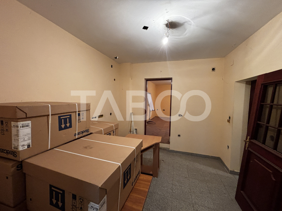 Apartament cu 4 camere 110 mp prima afisare zona Orasul de Jos