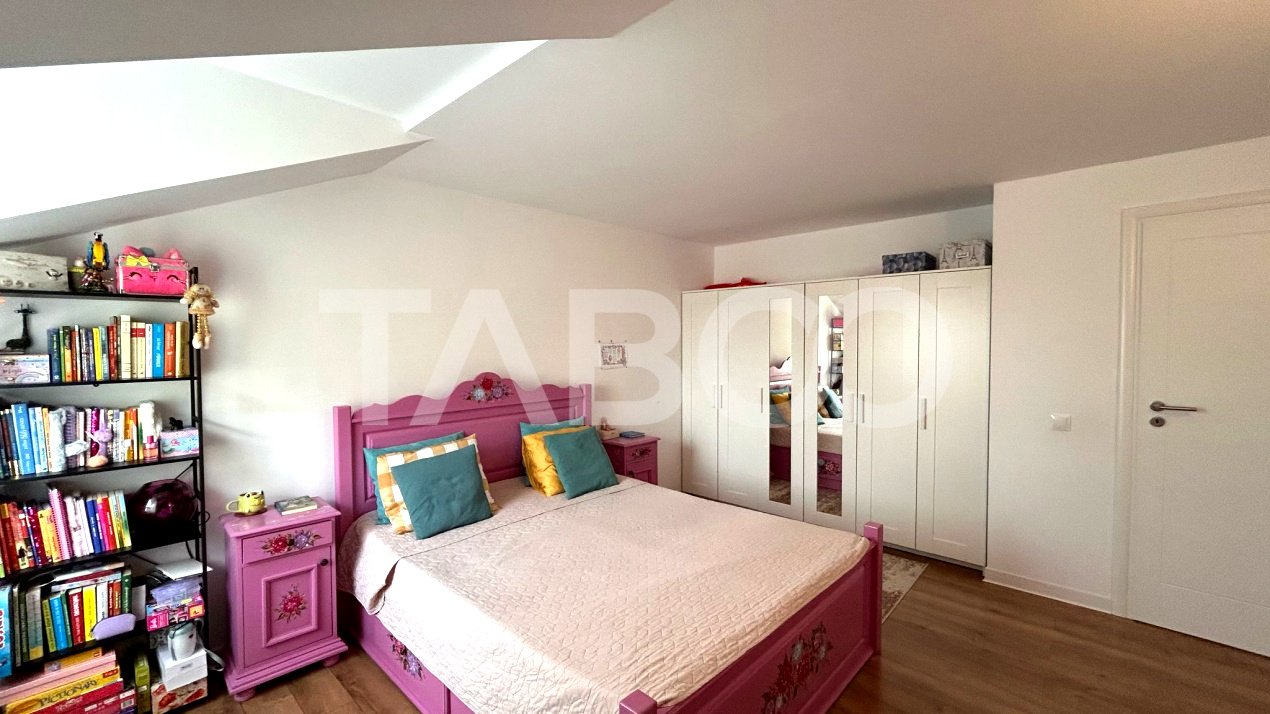 Apartament cu 4 camere de vanzare 136 mp utili zona Strand in Sibiu