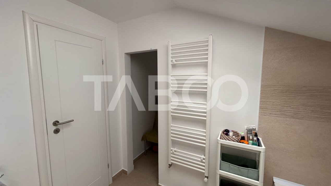 Apartament cu 4 camere de vanzare 136 mp utili zona Strand in Sibiu