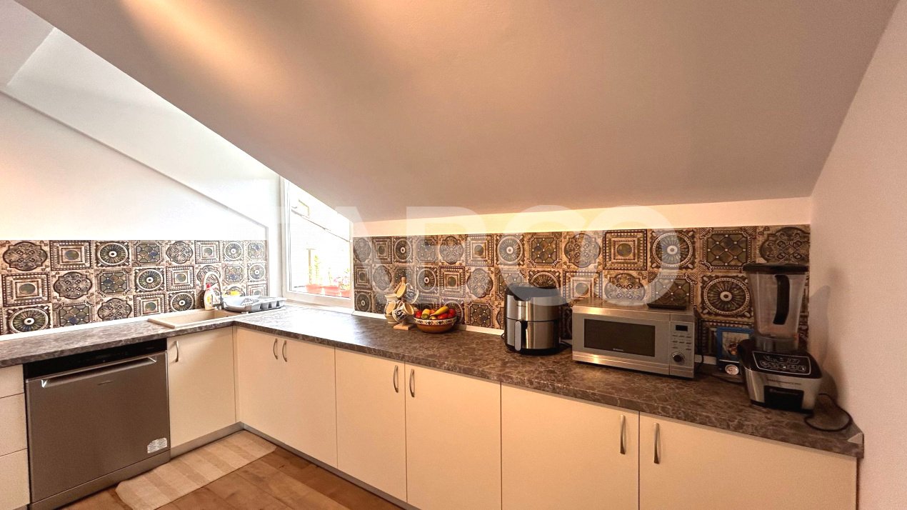 Apartament cu 4 camere de vanzare 136 mp utili zona Strand in Sibiu
