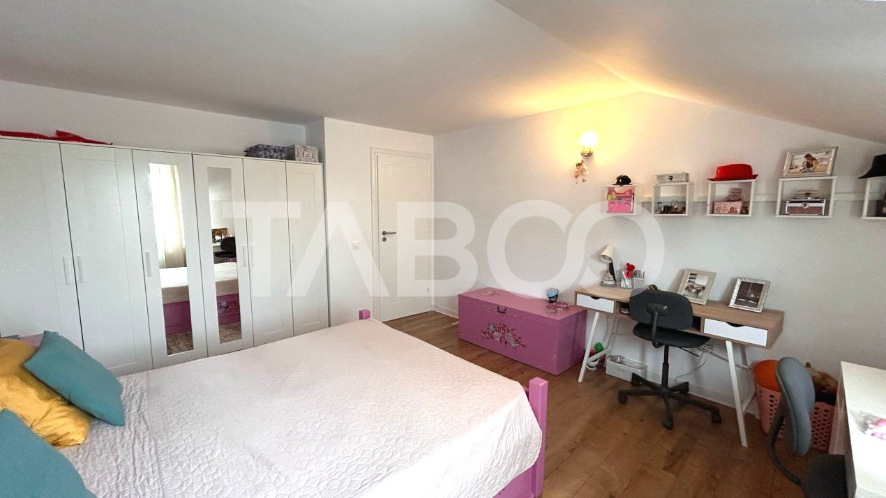Apartament cu 4 camere de vanzare 136 mp utili zona Strand in Sibiu