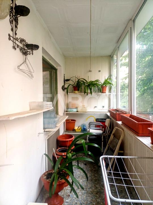 Apartament cu 4 camere de vanzare la etajul 1 in zona Vasile Aaron