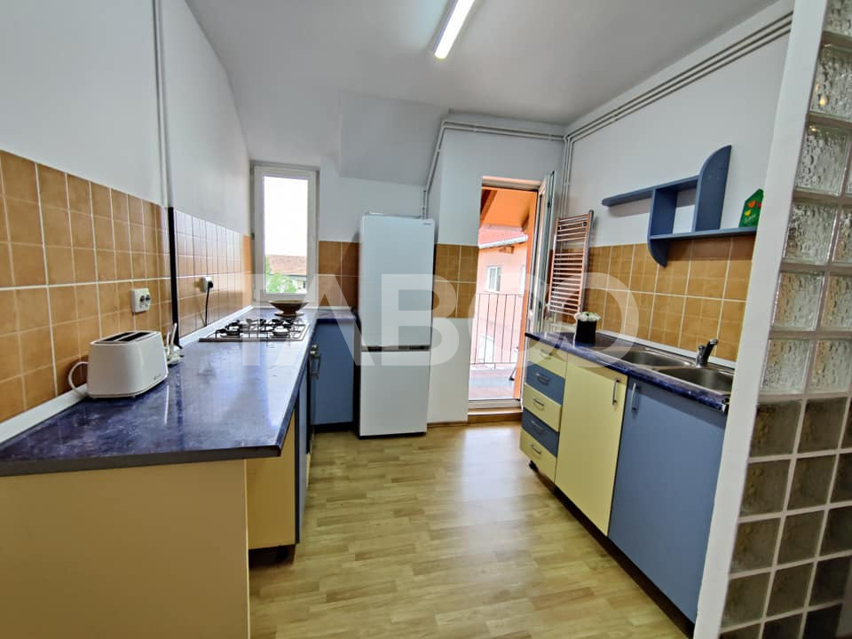 Apartament cu 4 camere in zona facultatilor Mihai Viteazul