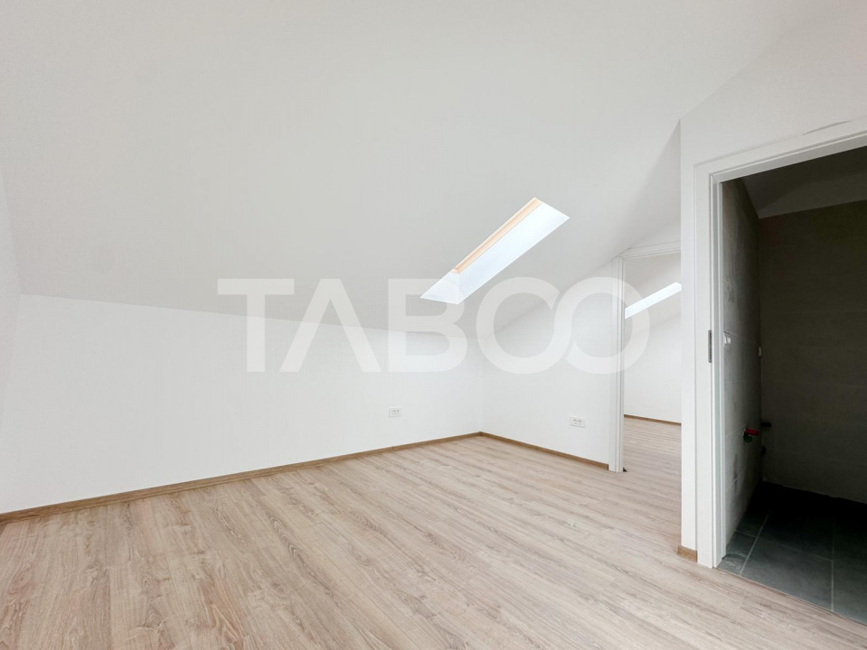 Apartament cu 4 camere pe 2 nivele in vila noua cu parcare