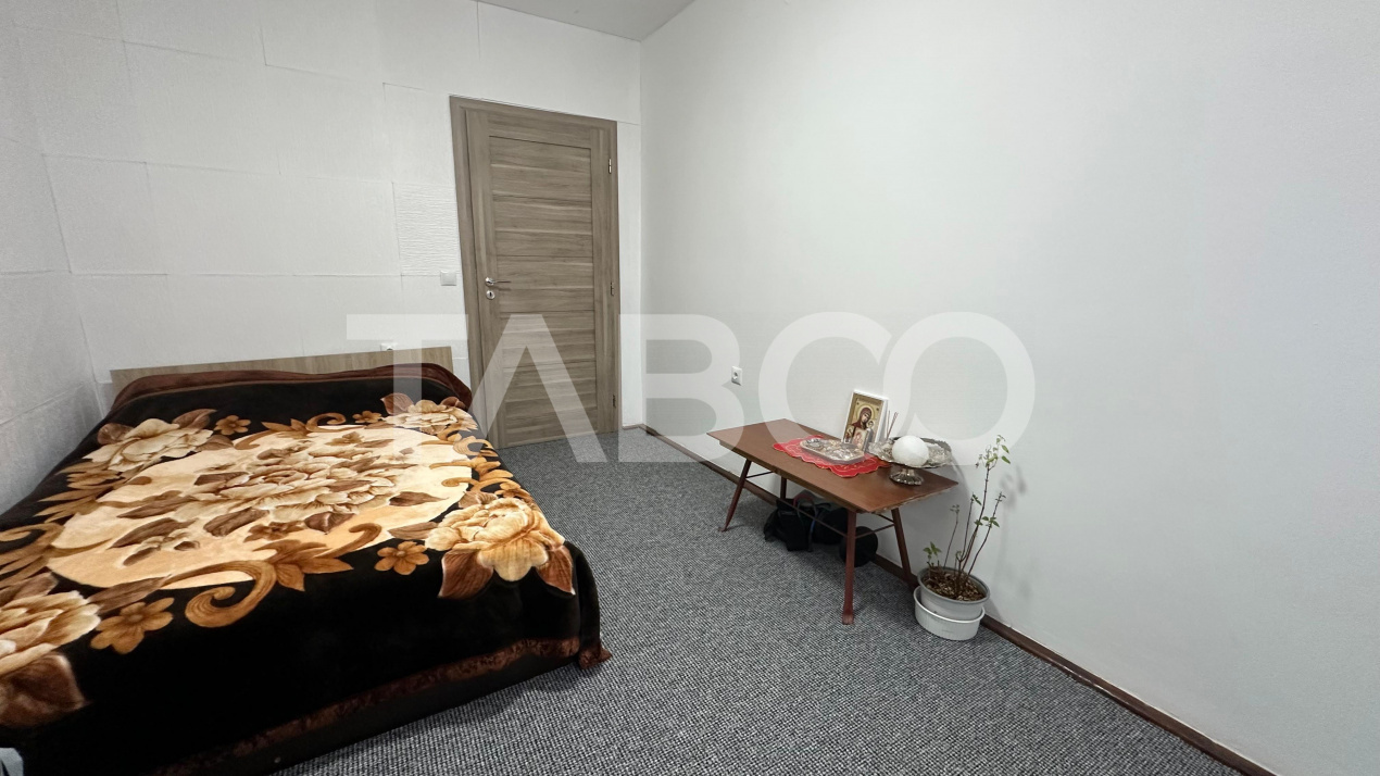 Apartament cu curte si pivnita la casa 4 camere zona Lazaret Sibiu