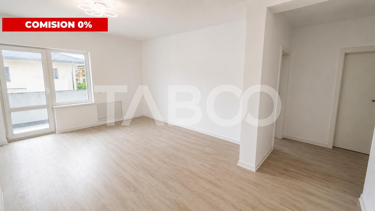 Apartament cu gradina si 3 camere decomandate de vanzare Doamna Stanca