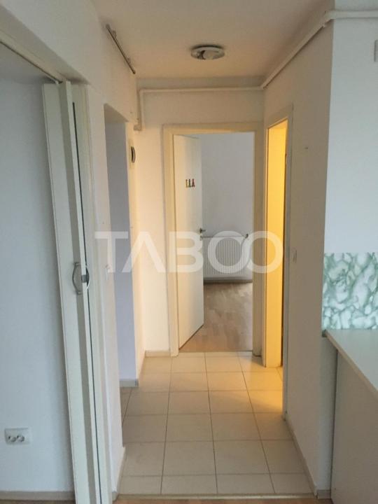 Apartament de inchiriat 2 camere 2 balcoane parcare Calea Poplacii
