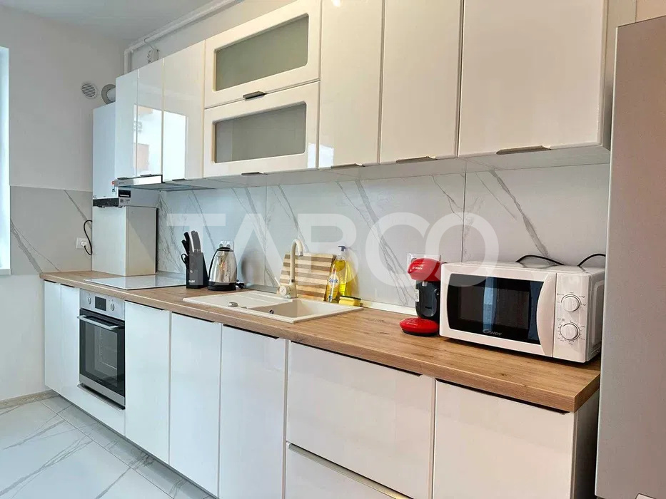 Apartament de inchiriat 2 camere 73 mpu balcon 8 mp si loc de parcare