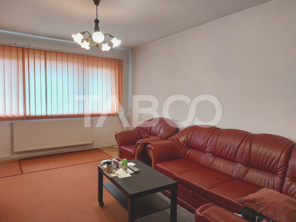 Apartament de inchiriat 2 camere balcon 12mp Mihai Viteazu Sibiu