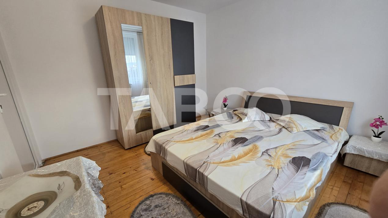 Apartament de inchiriat 2 camere bloc cu lift Mihai Viteazul