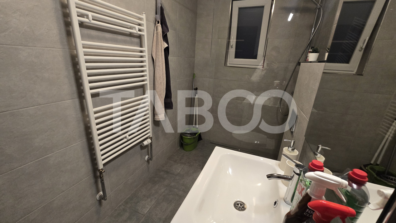 Apartament de inchiriat 2 camere cu balcon si loc de parcare Turnisor