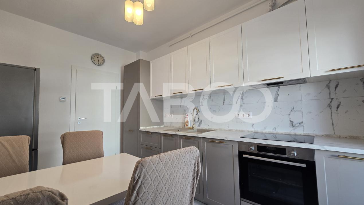 Apartament de inchiriat 2 camere cu balcon si parcare zona Tineretului