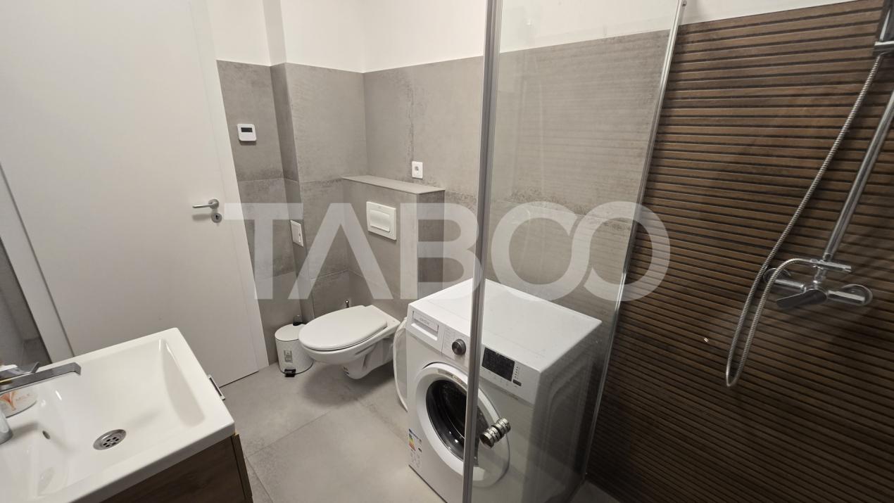 Apartament de inchiriat 2 camere cu balcon si parcare zona Tineretului