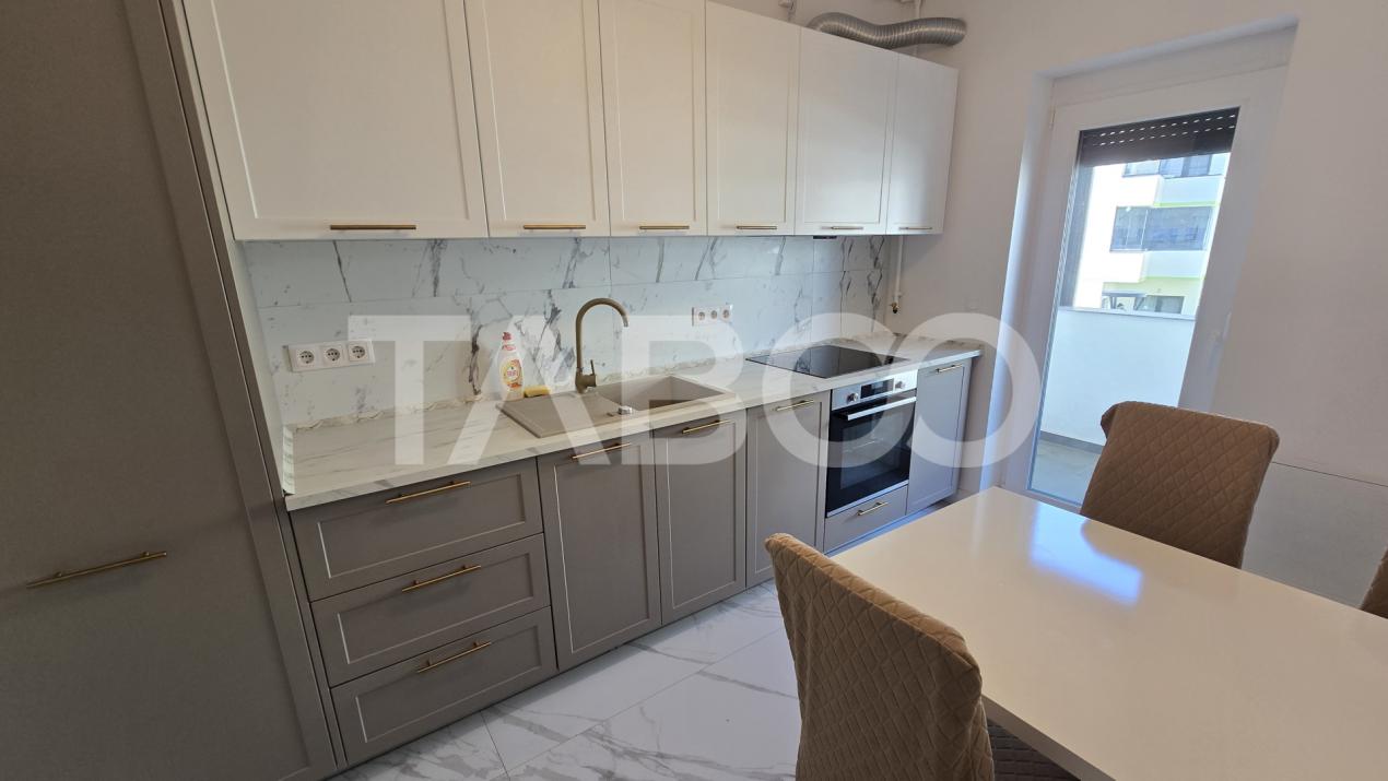 Apartament de inchiriat 2 camere cu balcon si parcare zona Tineretului