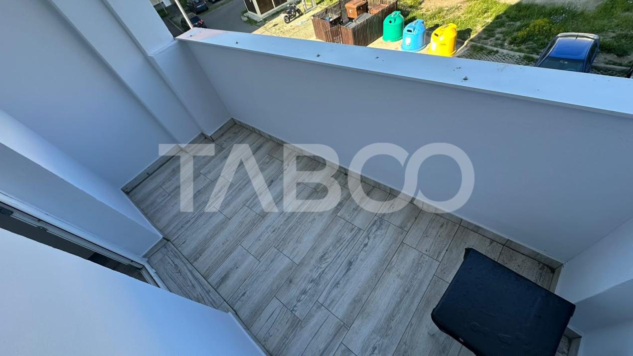 Apartament de inchiriat 2 camere decomandat balcon zona Strand Sibiu 
