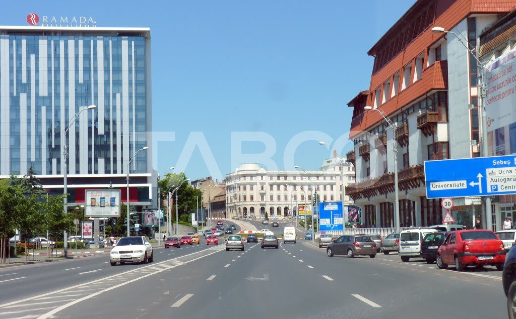 Apartament de inchiriat 2 camere decomandate balcon Central Sibiu in Sibiu - Constantin Noica