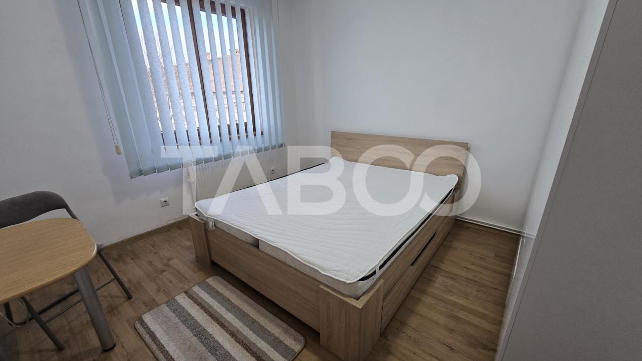 Apartament de inchiriat 2 camere decomandate balcon zona Dioda