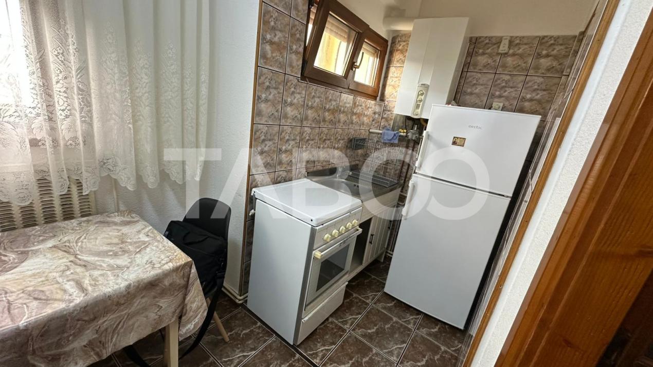 Apartament de inchiriat 2 camere decomandate zona Turnisor Sibiu