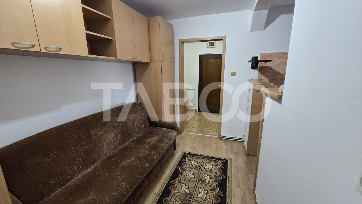 Apartament de inchiriat 2 camere etaj intermediar Mihai Viteazu