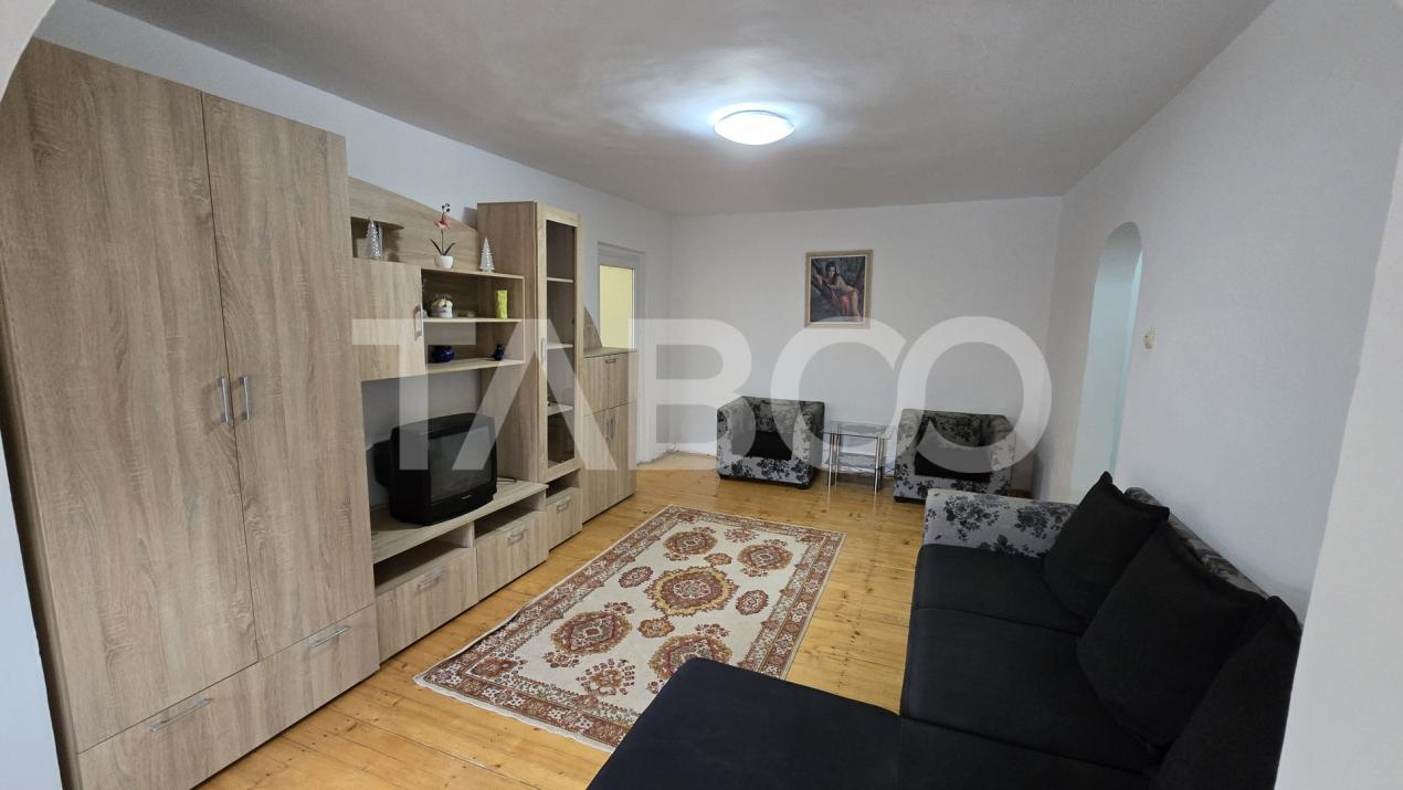 Apartament de inchiriat 2 camere in bloc cu lift Mihai Viteazul