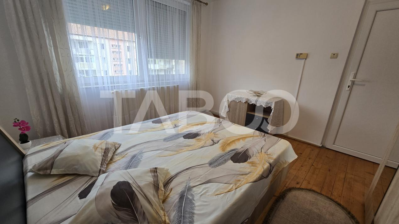 Apartament de inchiriat 2 camere in bloc cu lift zona Mihai Viteazul