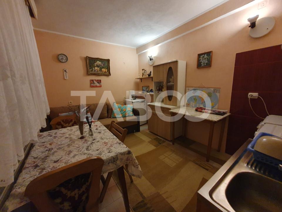 Apartament de inchiriat 2 camere la casa 40 mp utili + curte in Fagaras - Mihail Eminescu