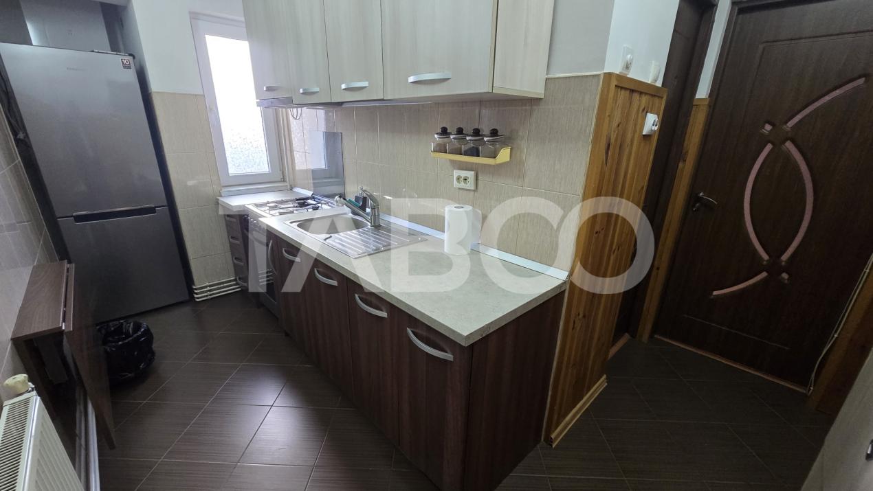 Apartament de inchiriat 2 camere mobilat utilat in zona Vasile Aaron