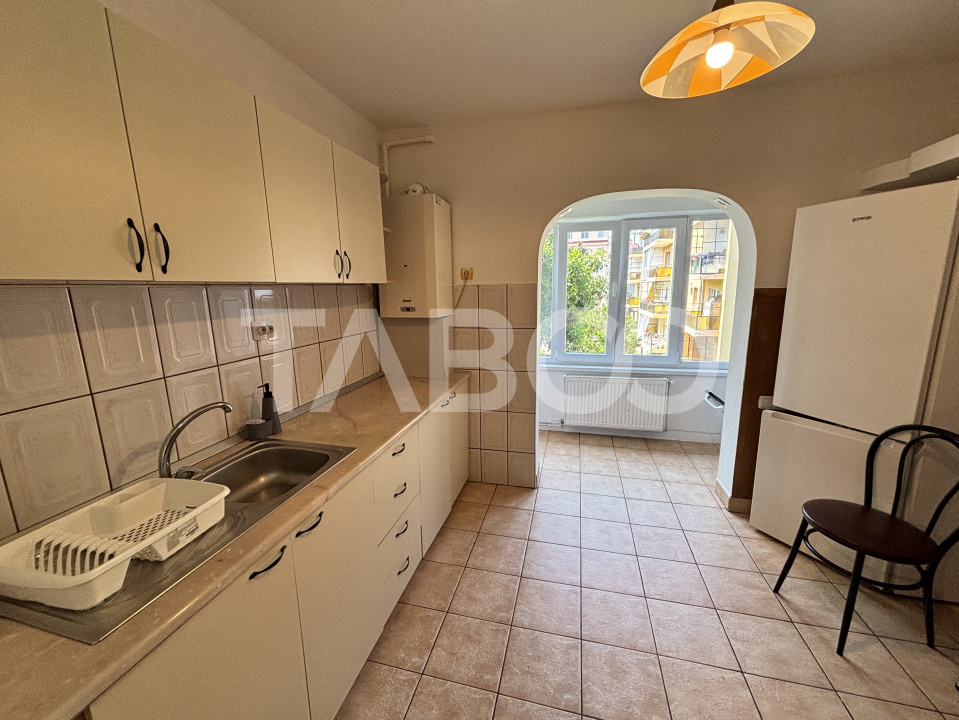 Apartament de inchiriat 2 camere mobilat utilat zona Mihai Viteazu