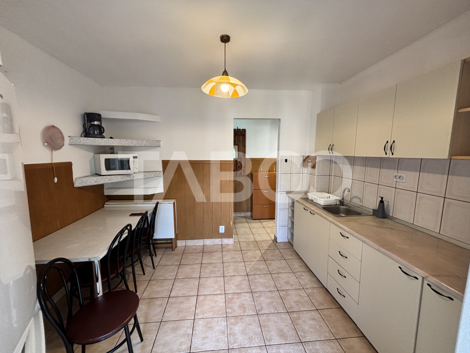 Apartament de inchiriat 2 camere mobilat utilat zona Mihai Viteazu