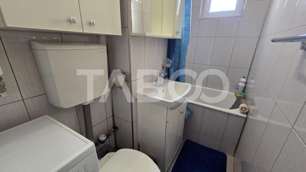Apartament de inchiriat 2 camere mobilate utilate in Vasile Aaron