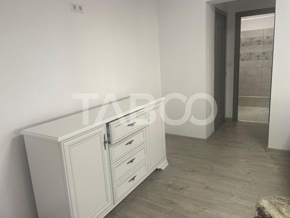 Apartament de inchiriat 2 camere renovat zona Dioda