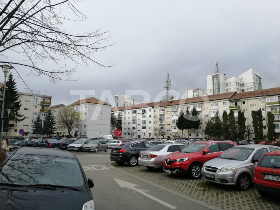 Apartament de inchiriat 2 camere renovat zona Dioda