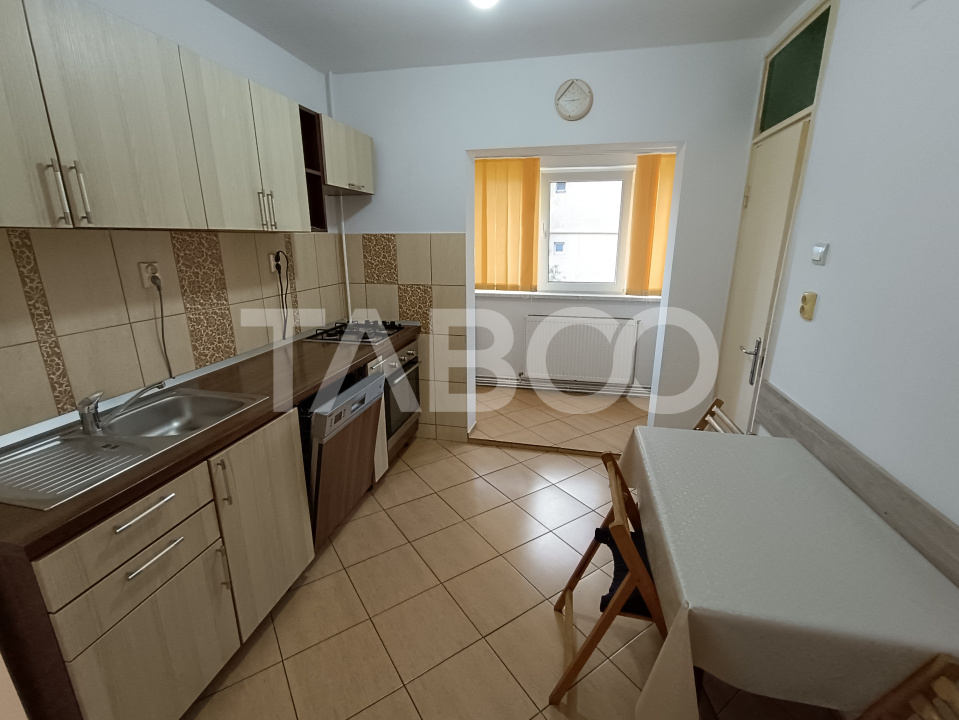 Apartament de inchiriat 2 camere spatios utilat complet zona Rahovei