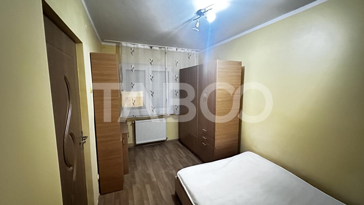 Apartament de inchiriat 2 camere utilate mobilate zona Vasile Aaron