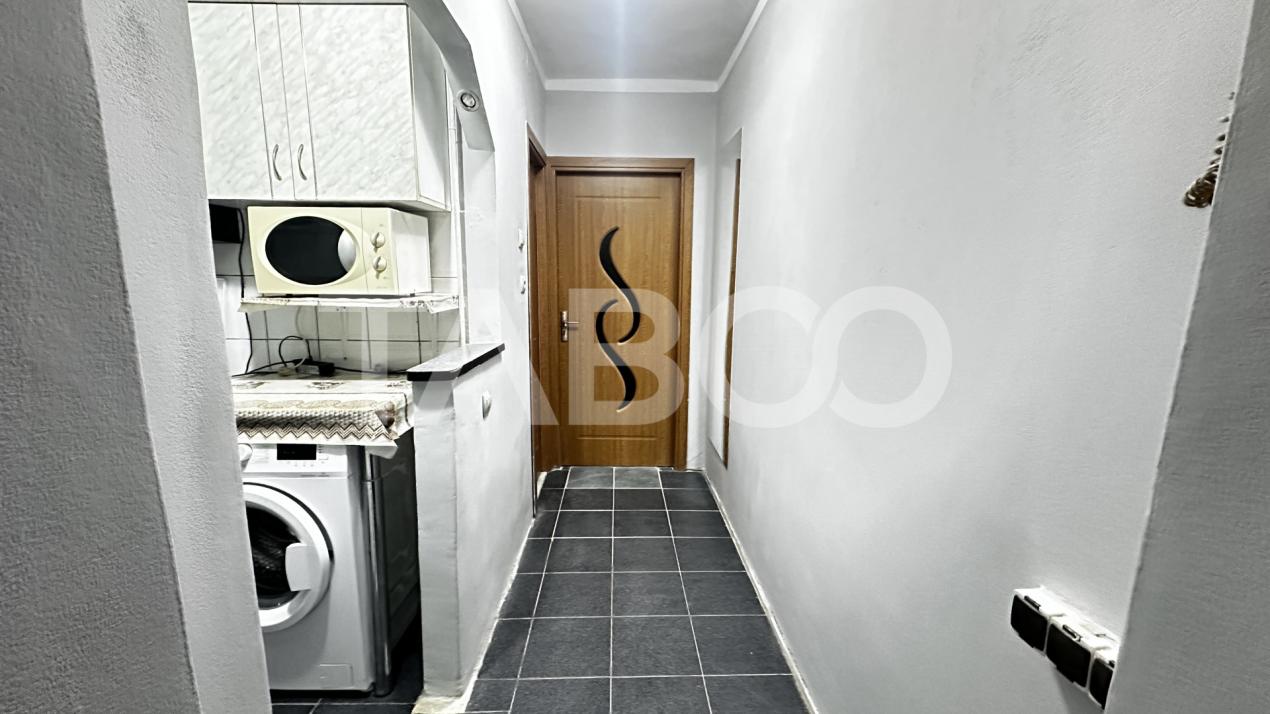 Apartament de inchiriat 2 camere utilate mobilate zona Vasile Aaron