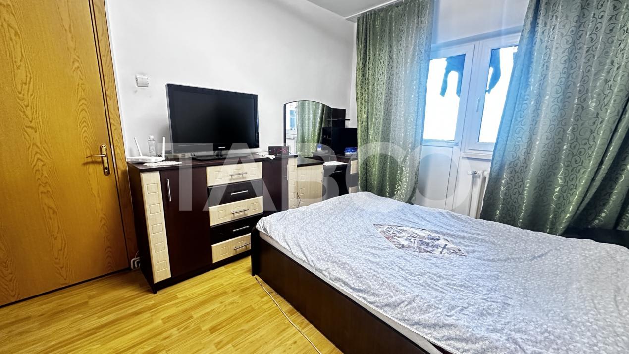 Apartament de inchiriat 2 camere utilate mobilate zona Vasile Aaron