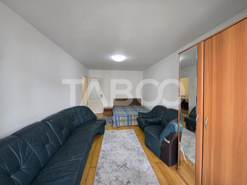 Apartament de inchiriat 2 dormitoare decomandat Vasile Aaron Sibiu