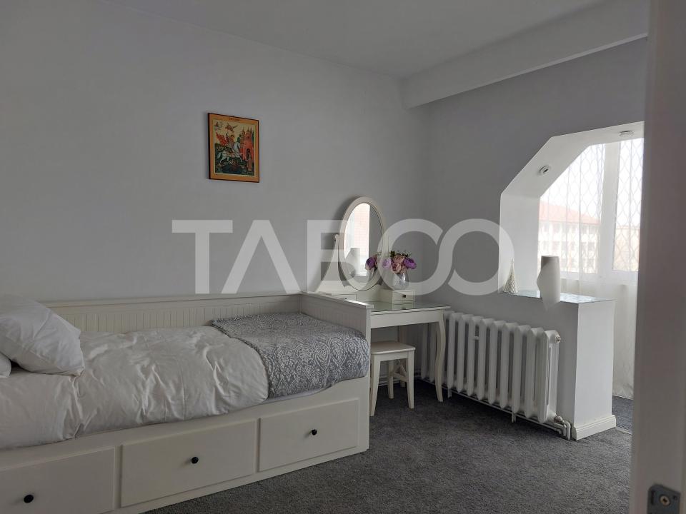 Apartament de inchiriat 3 camere 2 bai aproape de parc Valea Aurie