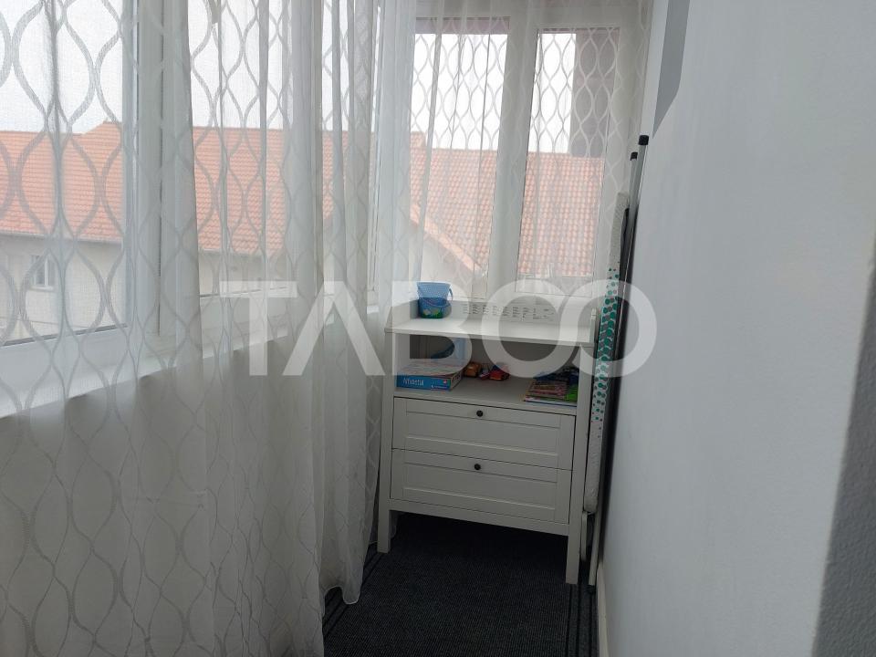 Apartament de inchiriat 3 camere 2 bai aproape de parc Valea Aurie